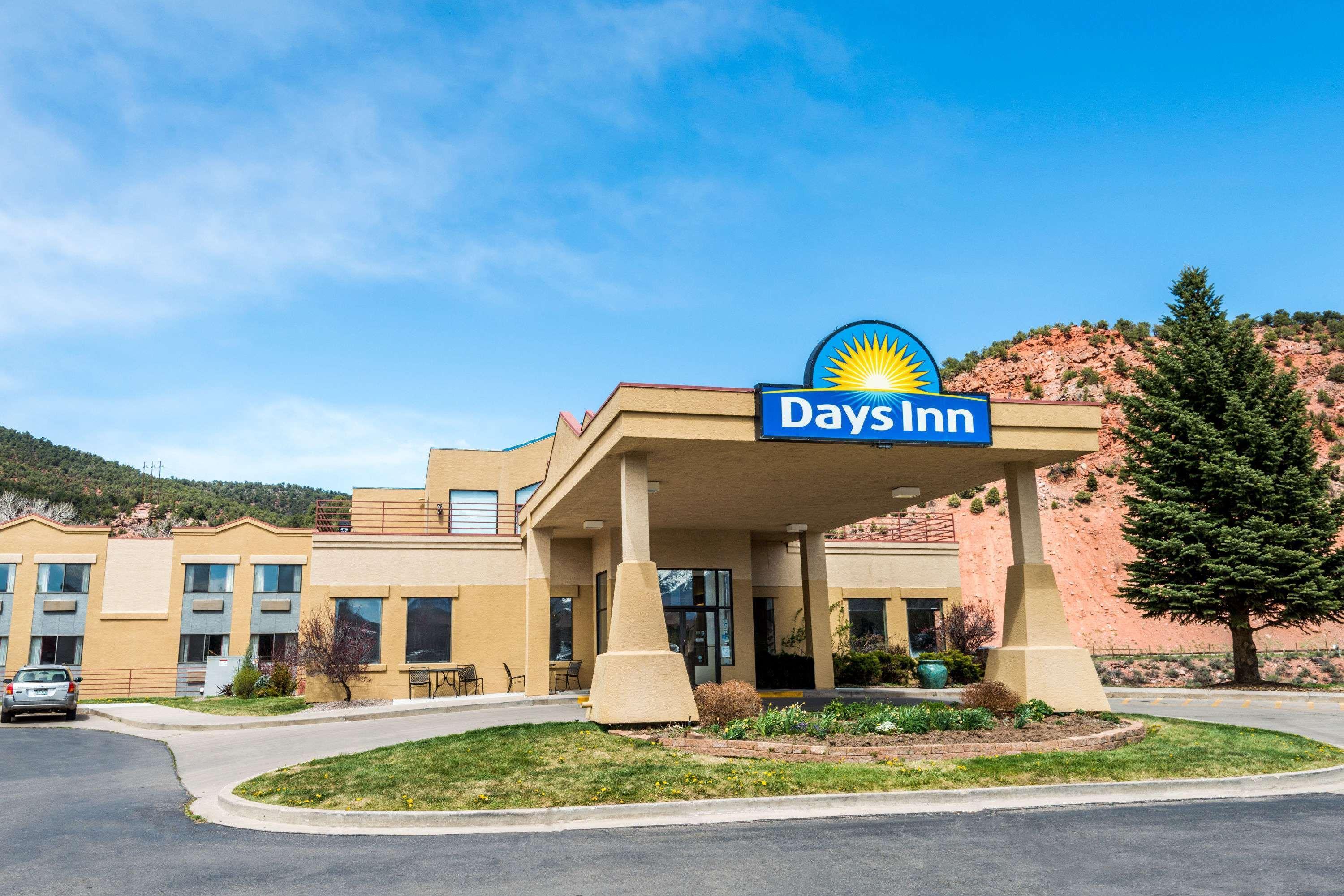 Days Inn By Wyndham Carbondale Exterior foto